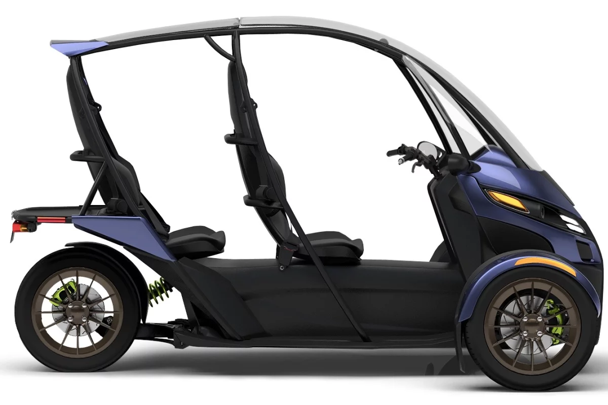 The Generation 8 SRK appears to be neither car nor motorcycle – although legally-speaking, it's the latter