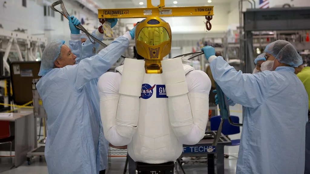 Robonaut 2 is prepared for launch (Image: NASA)