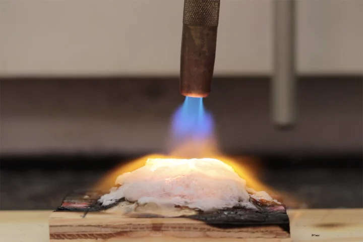 When blasted by a gas hand-torch the new material turned from a squishy hydrogel to a solid aerogel. 