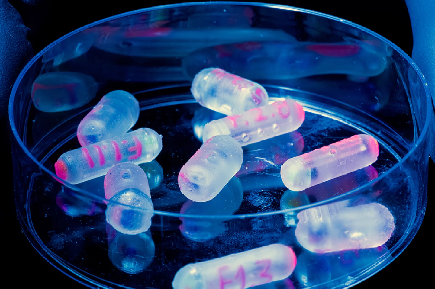 The microbiome-sampling pill device