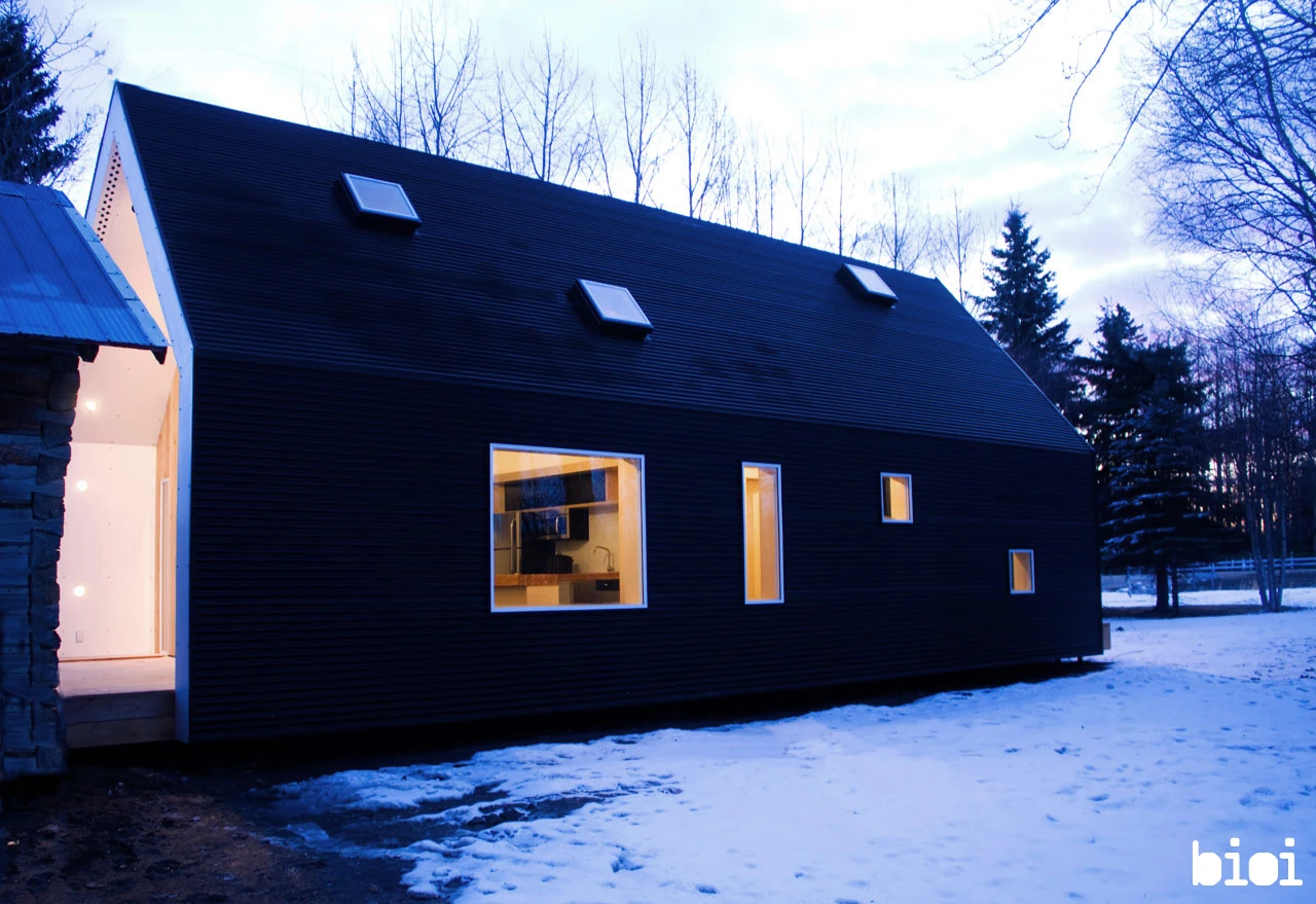 The exterior of the building is protected by black corrugated steel sheets (Photo by: Alison Anderson)