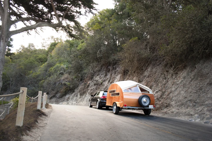 The Hütte Hut is the work of husband and wife team Brian and Katrina Manzo of Sprouting Sprocket Studio