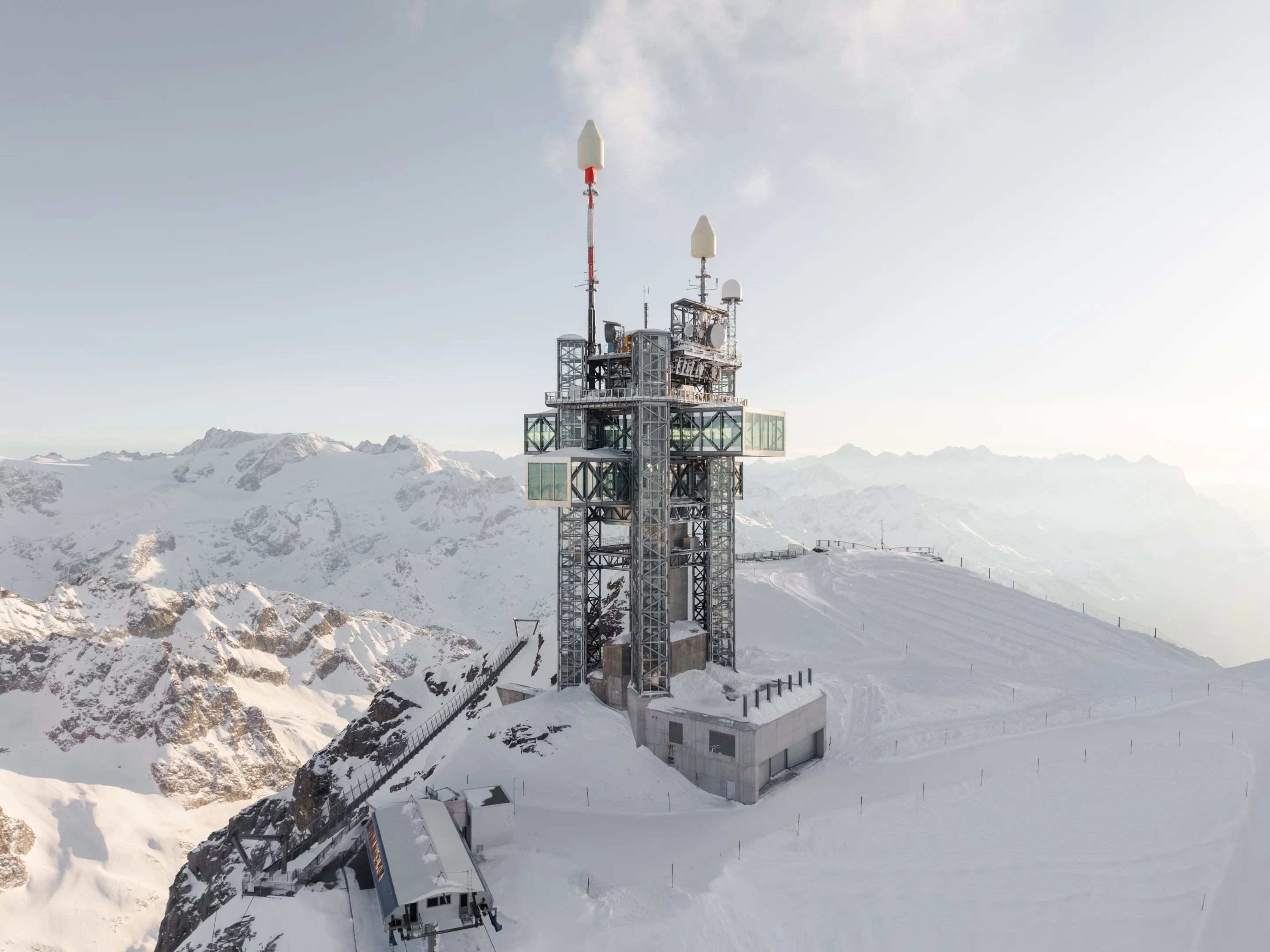 1980s Telecommunications Antenna Transformed Into Dramatic Cantilevered 1980s-telecommunications-antenna-transformed-into-dramatic-cantilevered