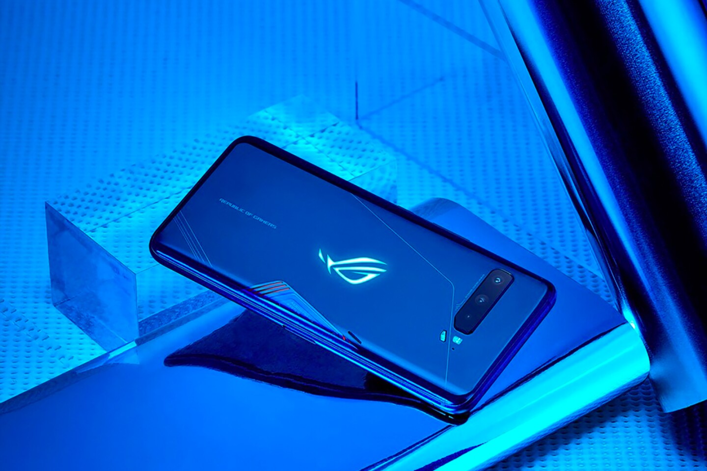 The key spec upgrade is the Snapdragon 865 Plus processor packed inside