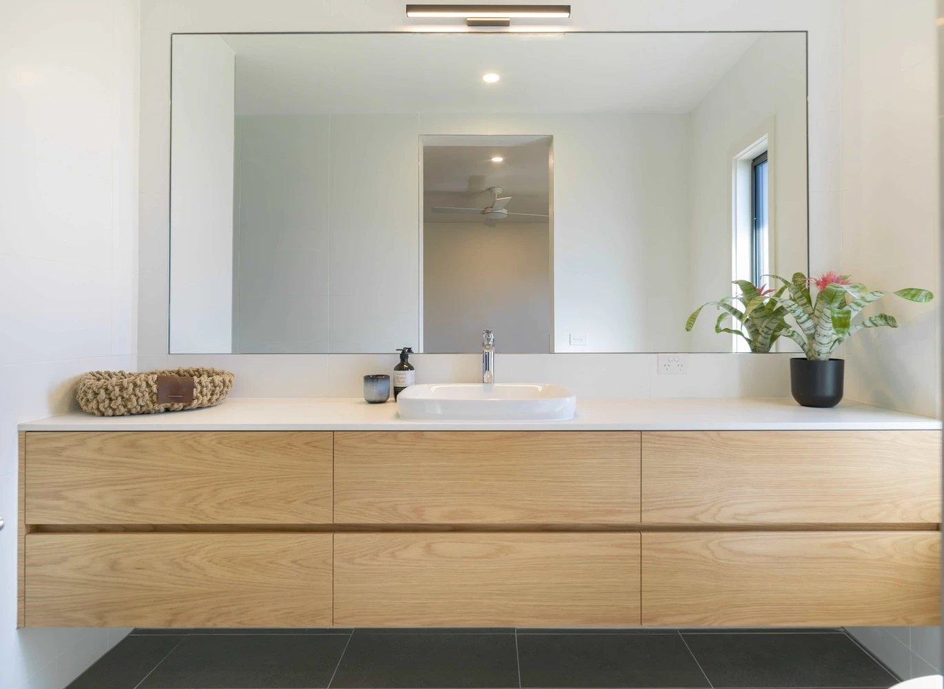 CORE 9 master bathroom