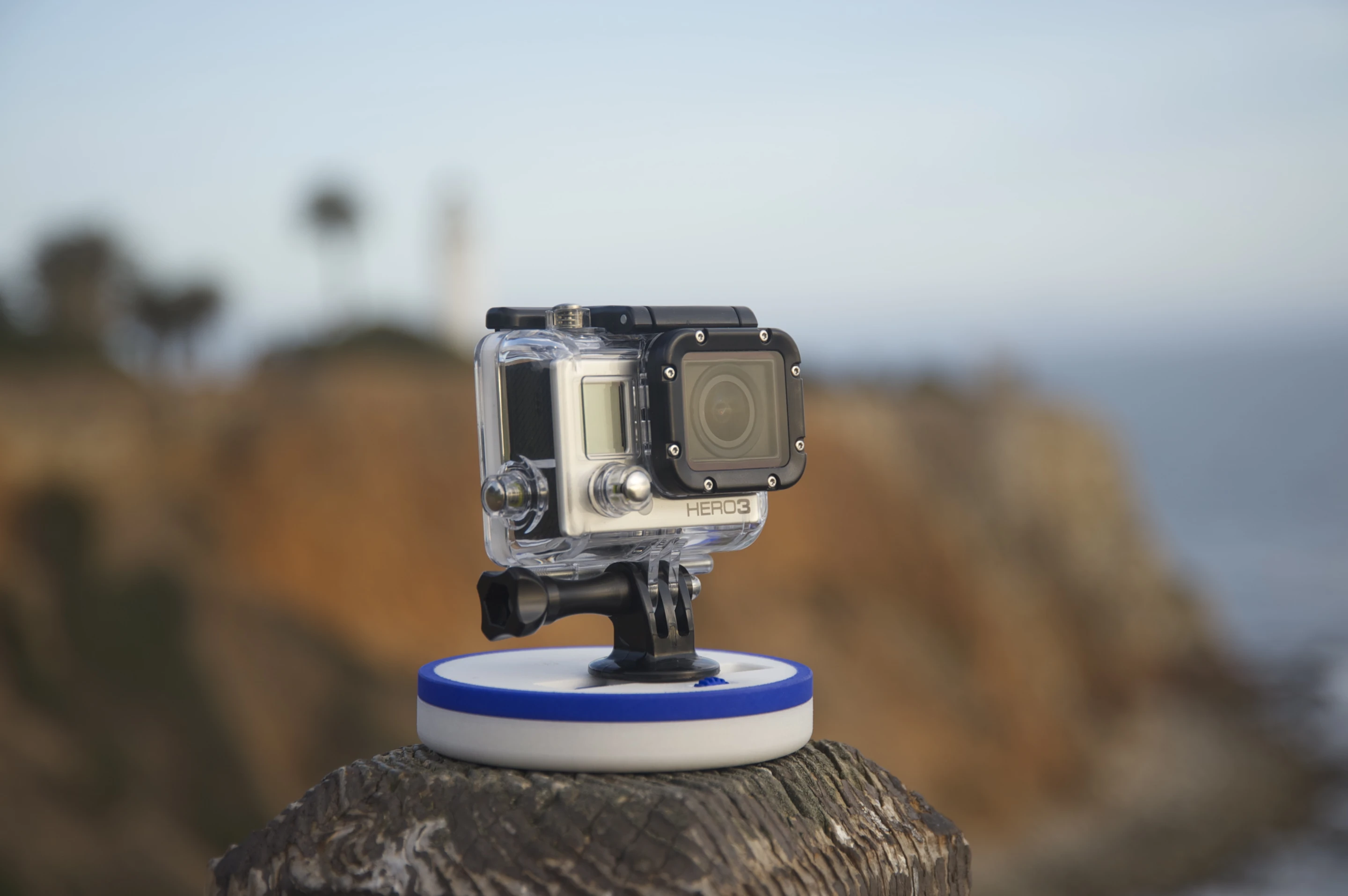 The Spinpod can be used with a number of cameras using the mounting adapter