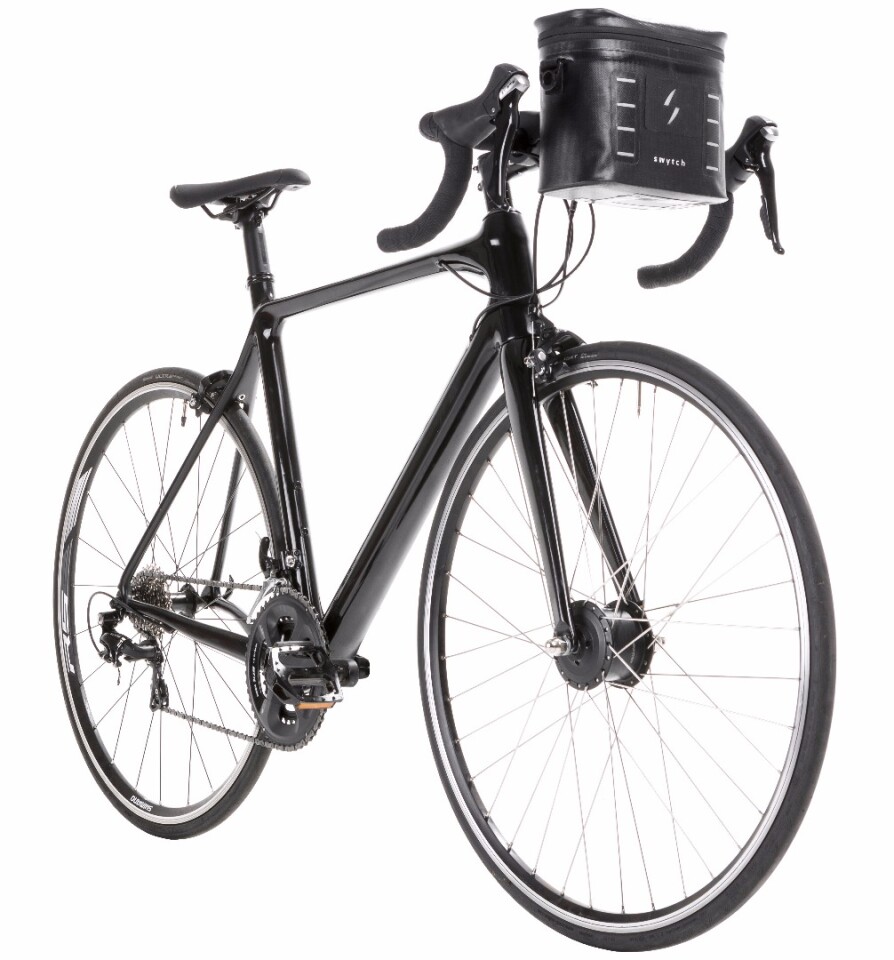 The whole Swytch system – including both the permanently-mounted bits and the power pack – weighs 3.9 kg (8.6 lb) with the small battery, or 4.8 kg (10.6 lb) with the big one