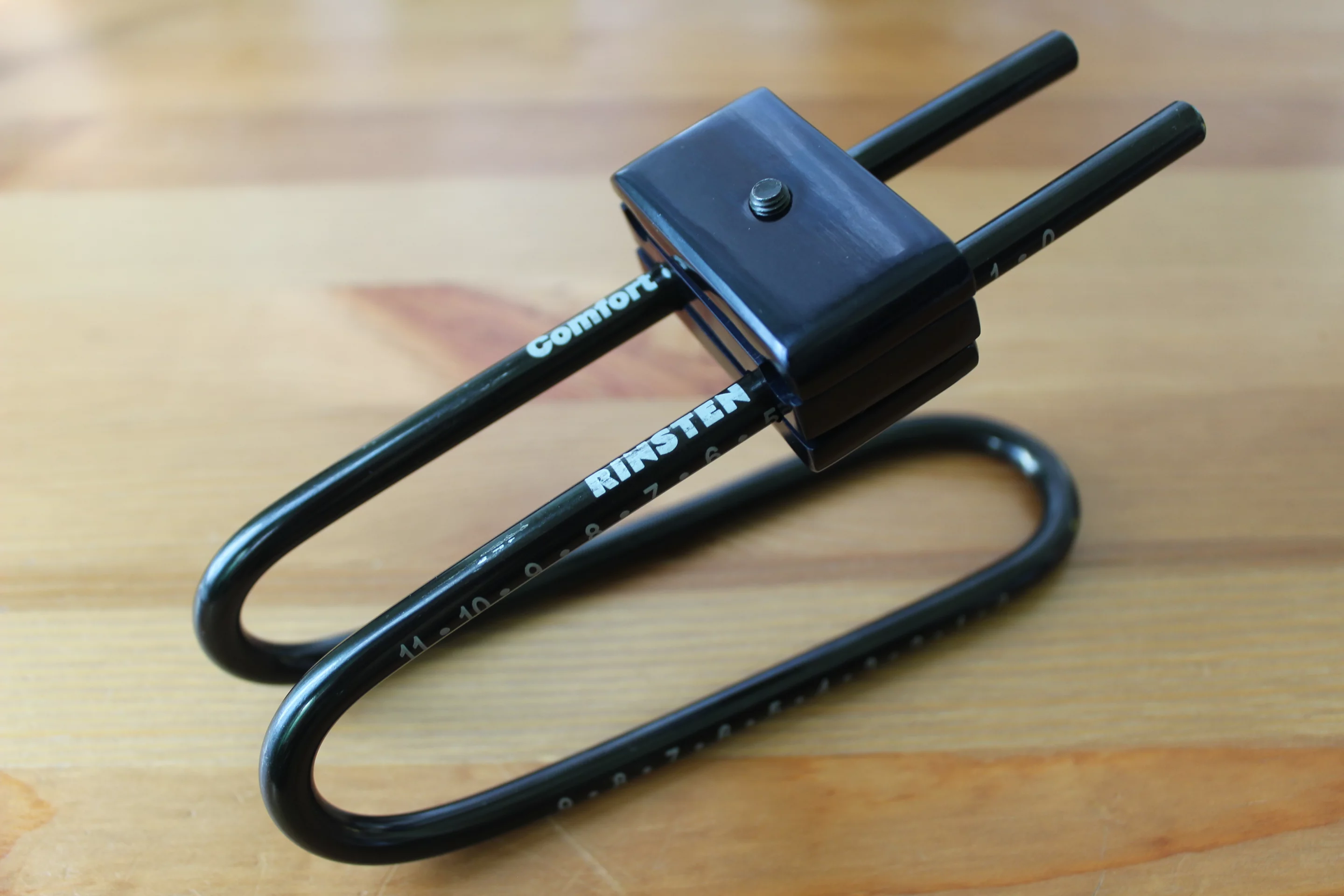 The Rinsten Spring can reportedly support riders weighing up to 150 kg (330 lb)