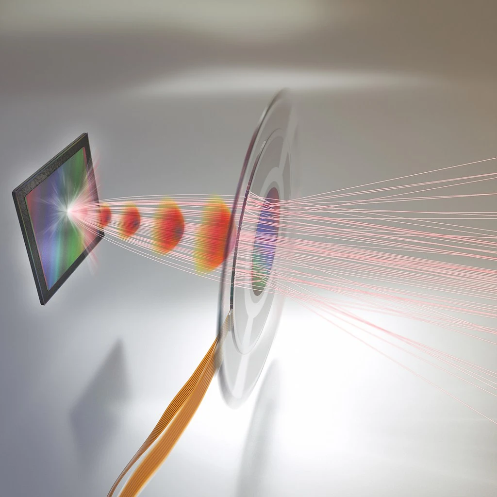 The prototype device can make simultaneous adjustments for image focus, image shift and astigmatism – adjustments beyond what our own eyes can do