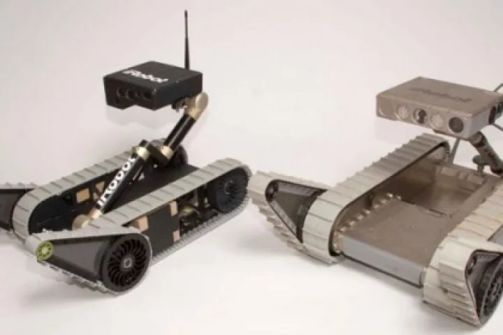 Father and son: the iRobot SUGV and the Packbot