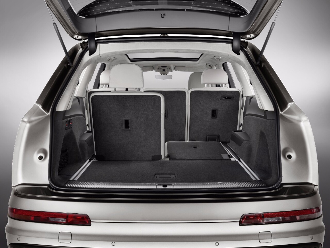 Cargo space is limited in the Q7, with just 14.8 cubic feet (419 liters) behind the third row and 37.5 cubic feet (1,062 liters) with the third row stowed
