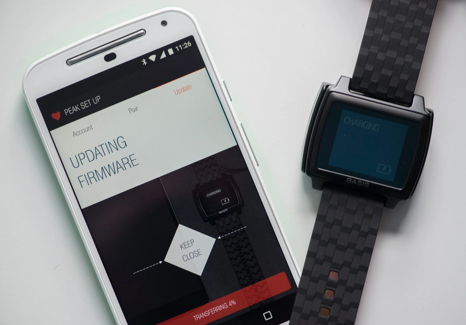 Firmware updates for the Basis Peak fitness tracker are done via the smartphone app (Photo: Simon Crisp/Gizmag.com)