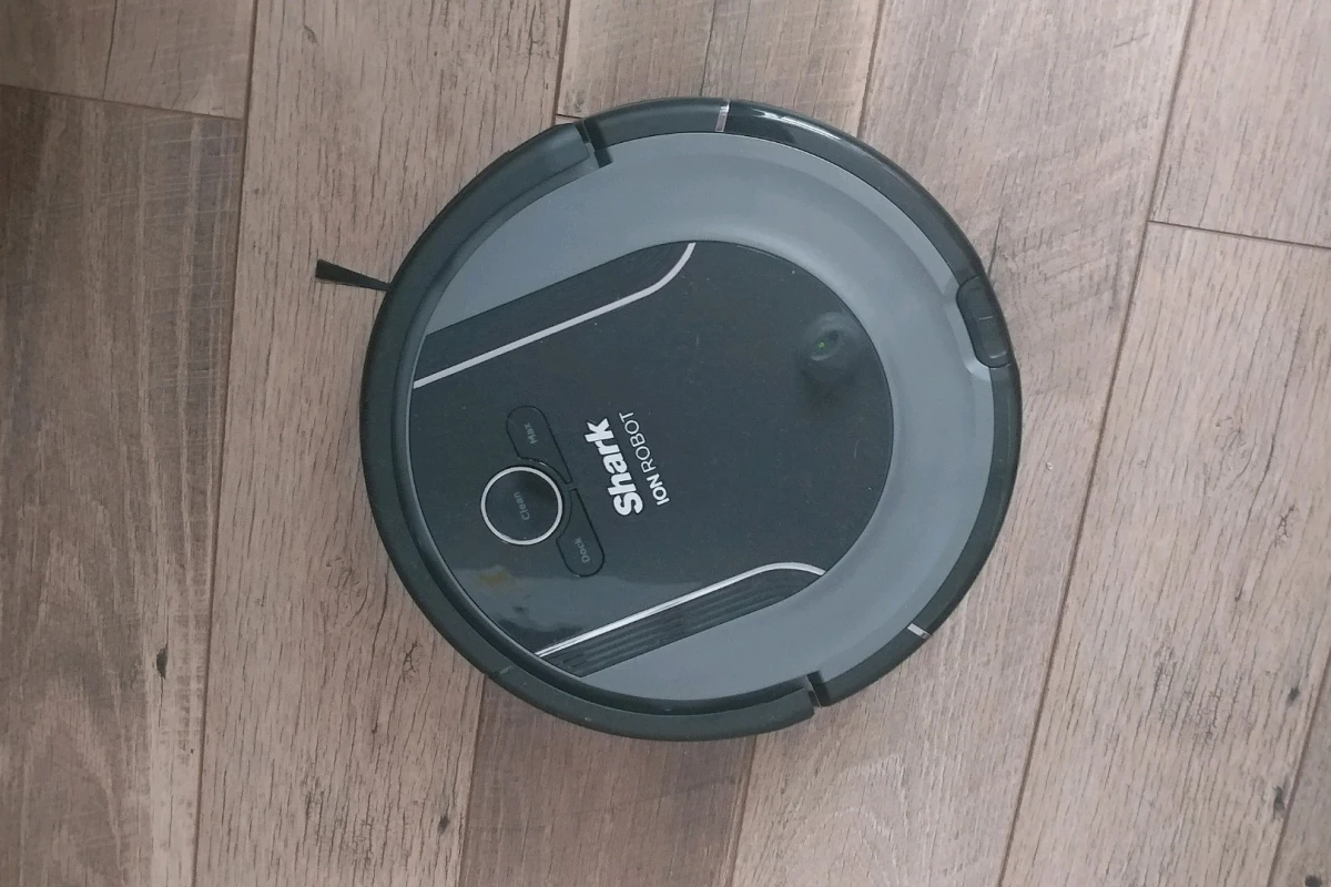 The Shark Ion features a powerful amount of suction and the ability to traverse varied indoor terrain
