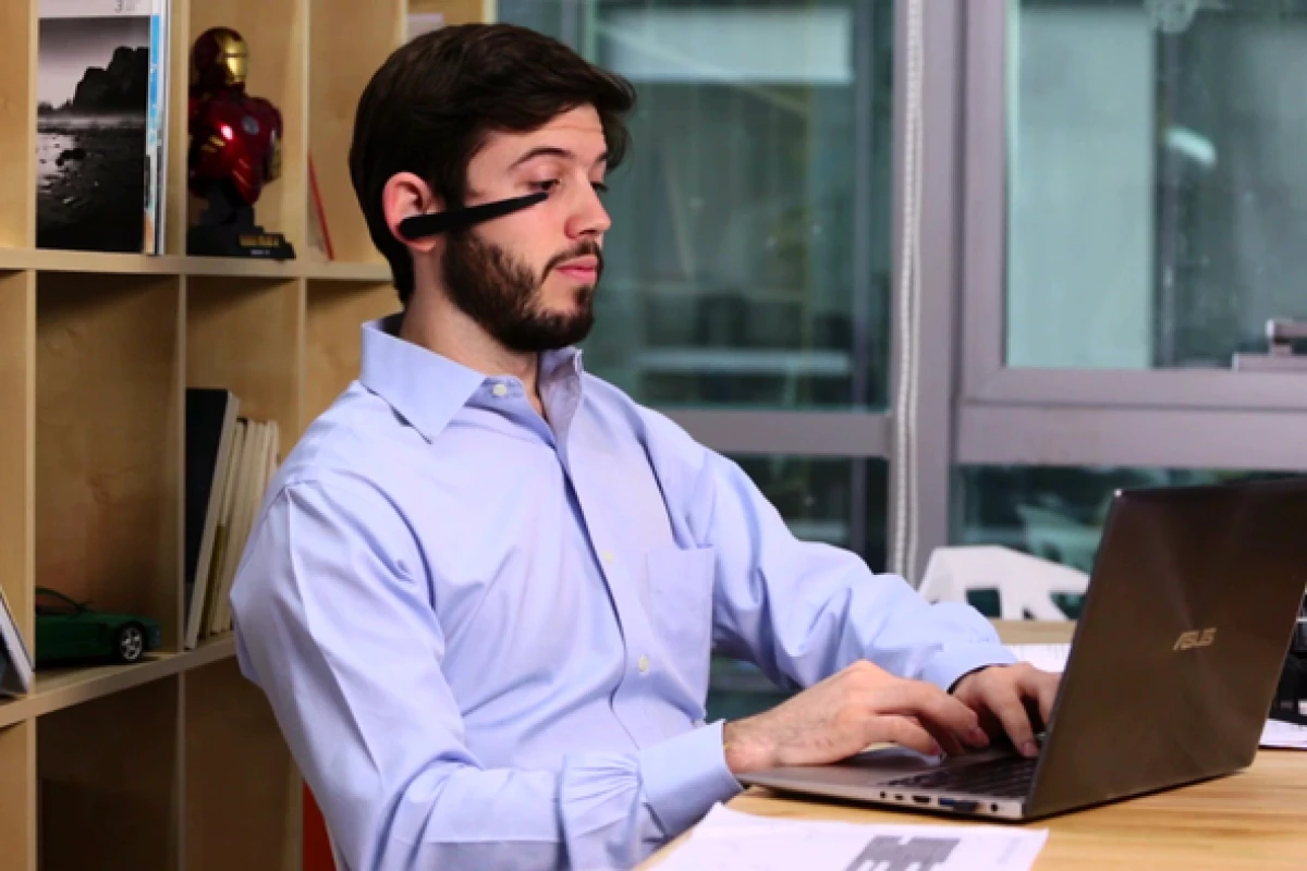 Vigo collects information on a user's blinks and body movements and alerts them to when they're becoming drowsy