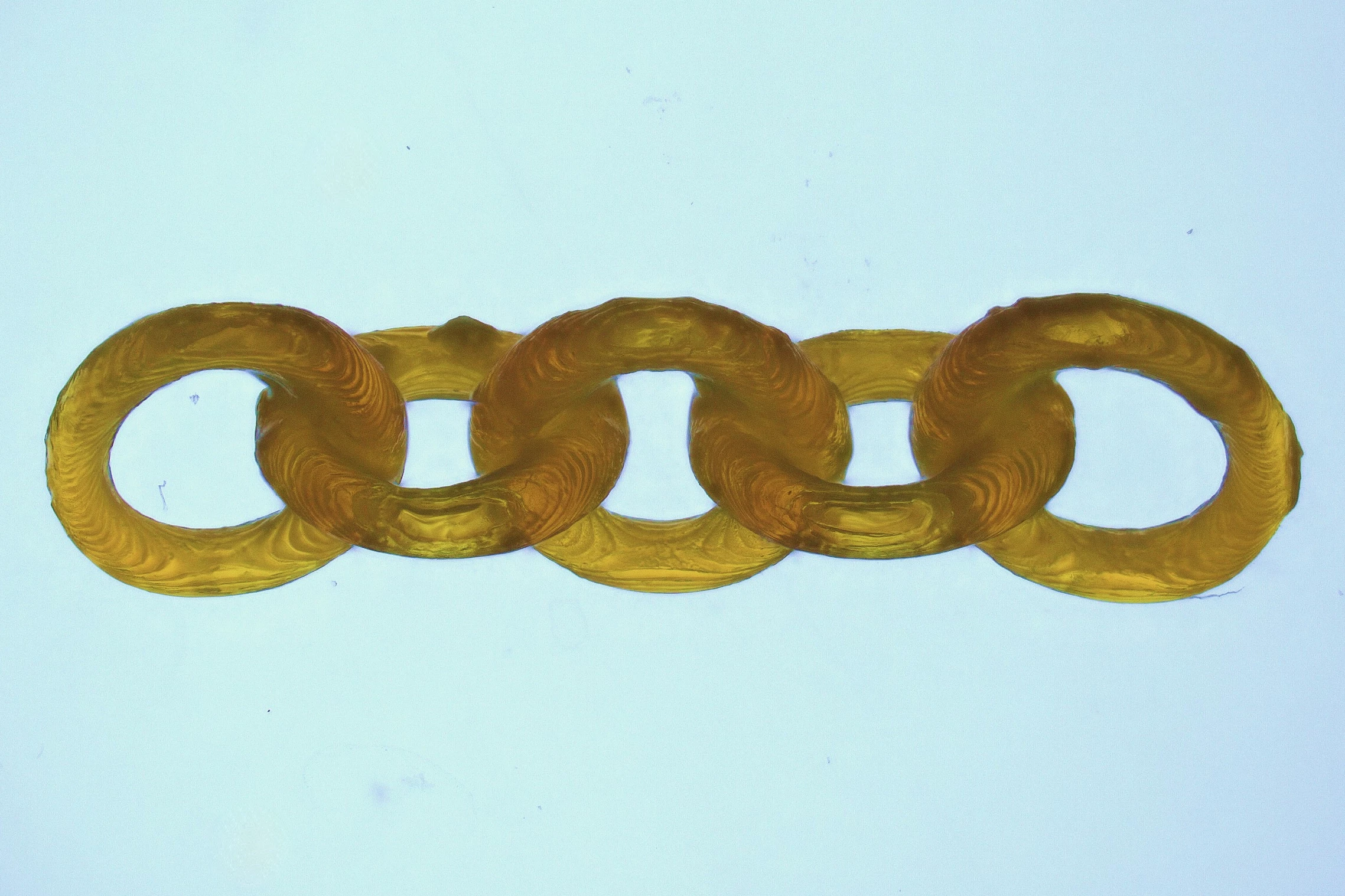 A tiny 3D-printed chain, created using the new system
