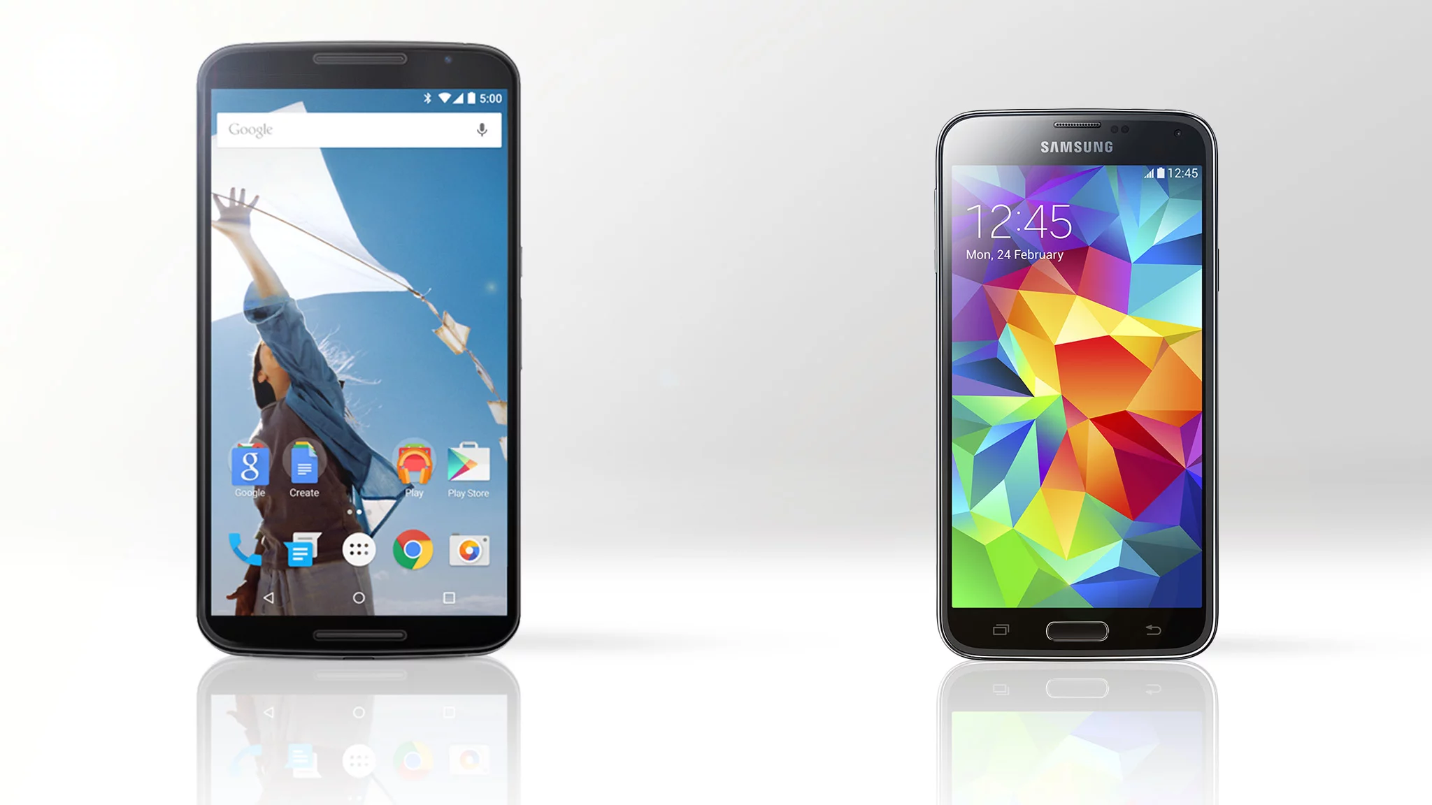Gizmag compares the features and specs of the Motorola/Google Nexus 6 (left) and Samsung Galaxy S5