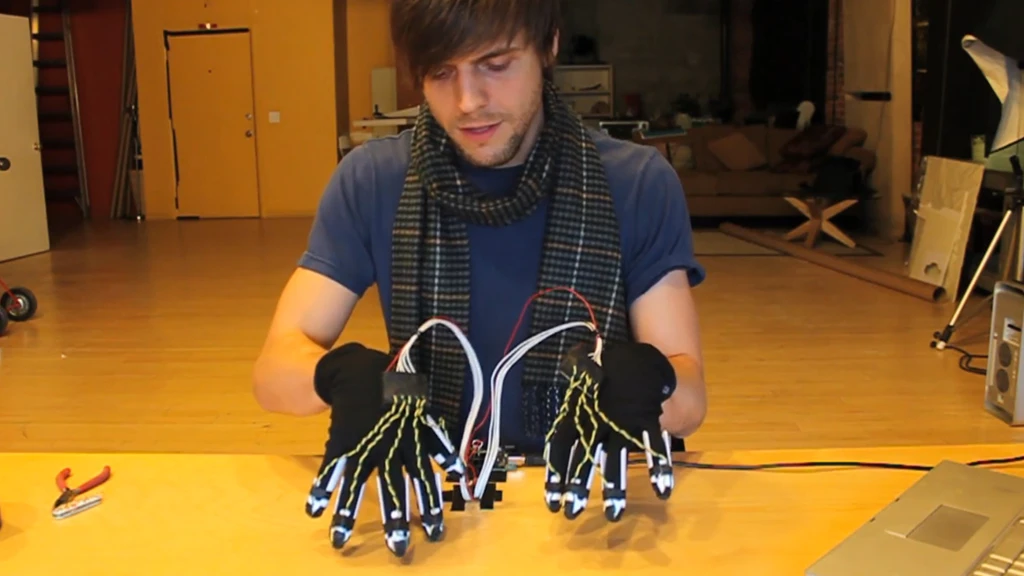 Scott Garner and his Piano Gloves prototype