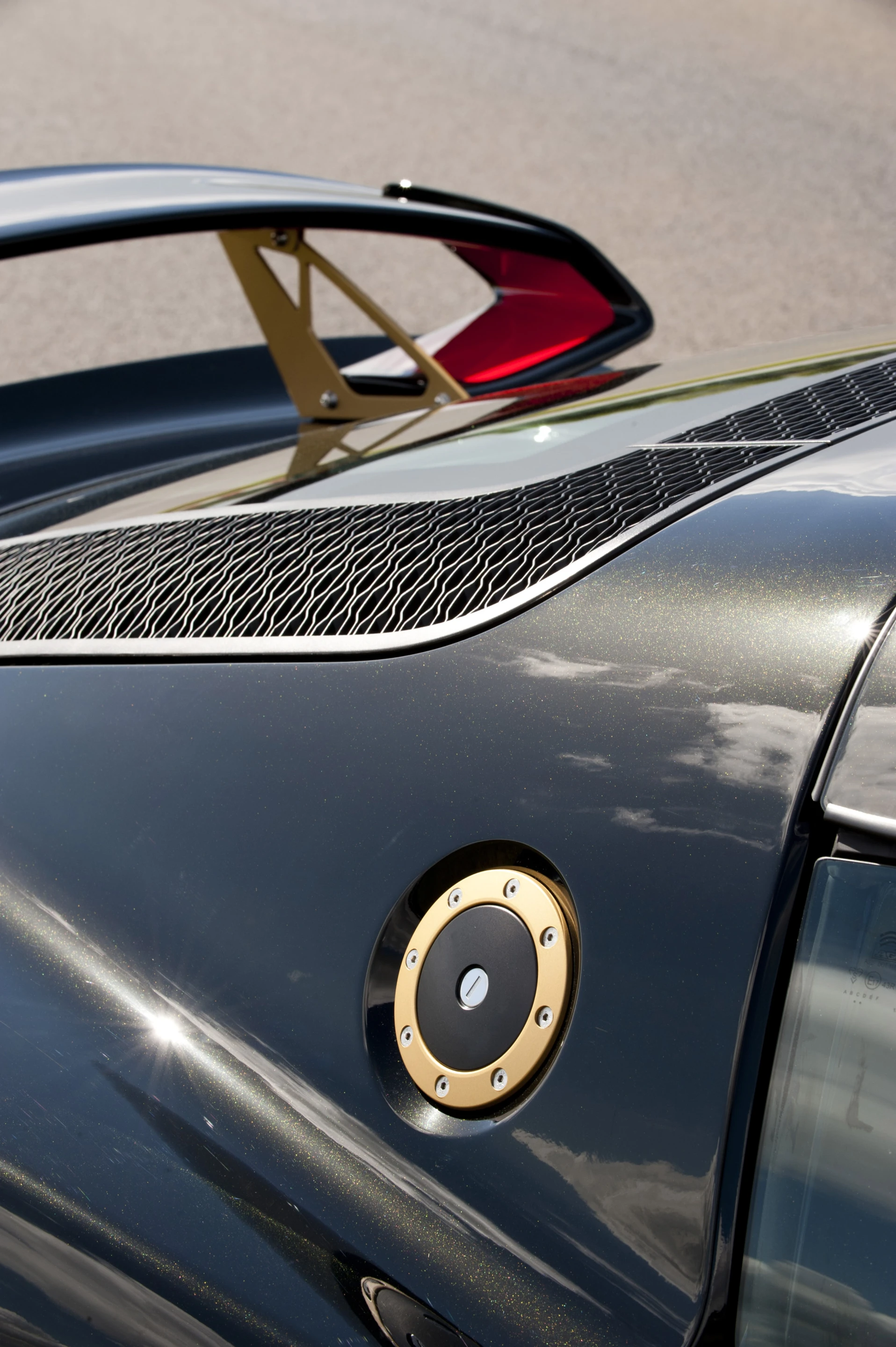 Gold accents around the body help give the LF1 its heritage look