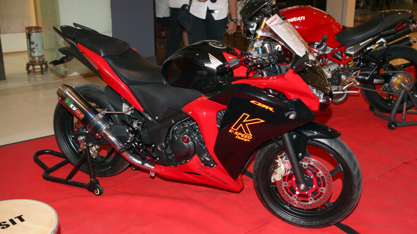 Honda's 2011 CBR250R