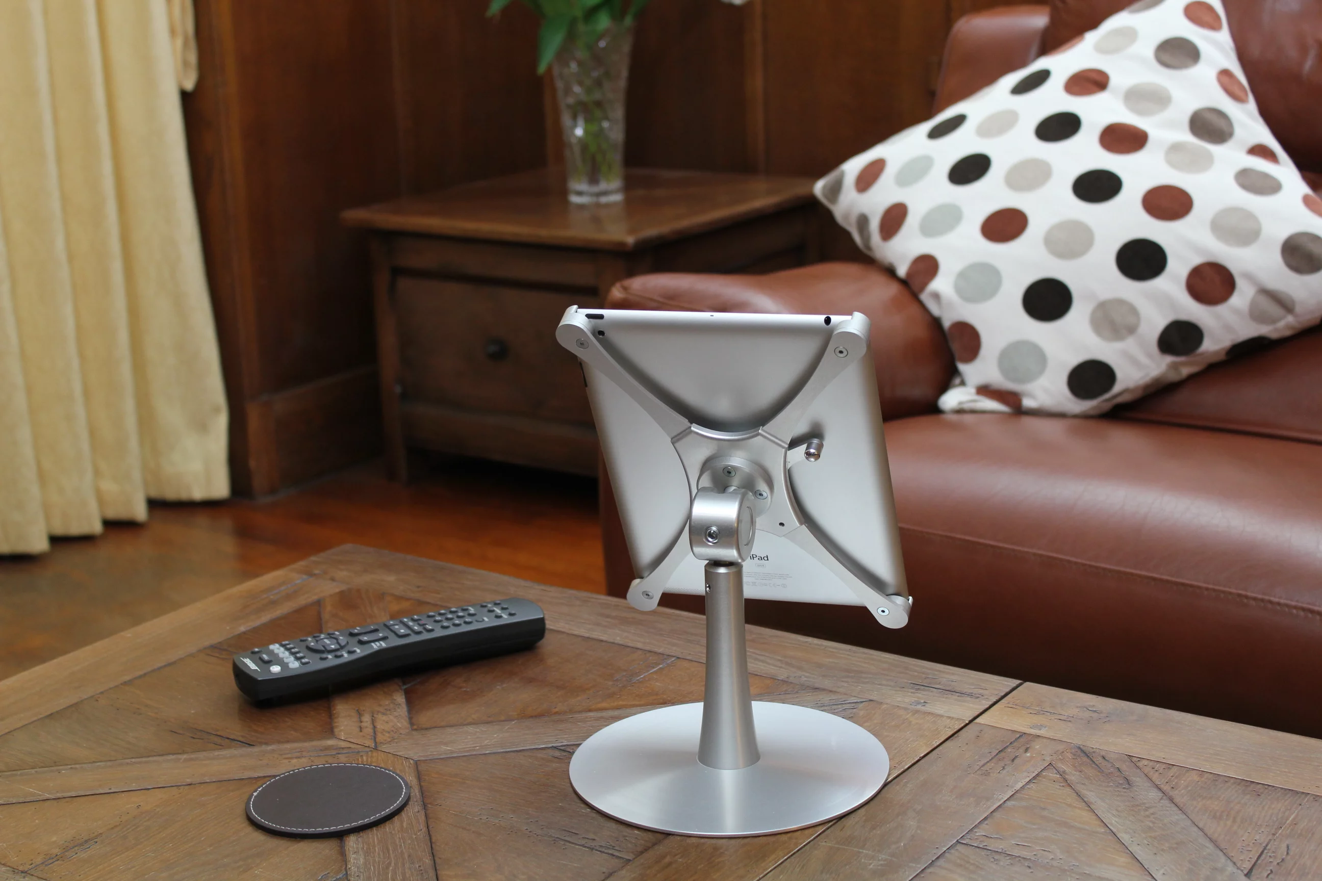 The Mantis Stand from flatscreen arms