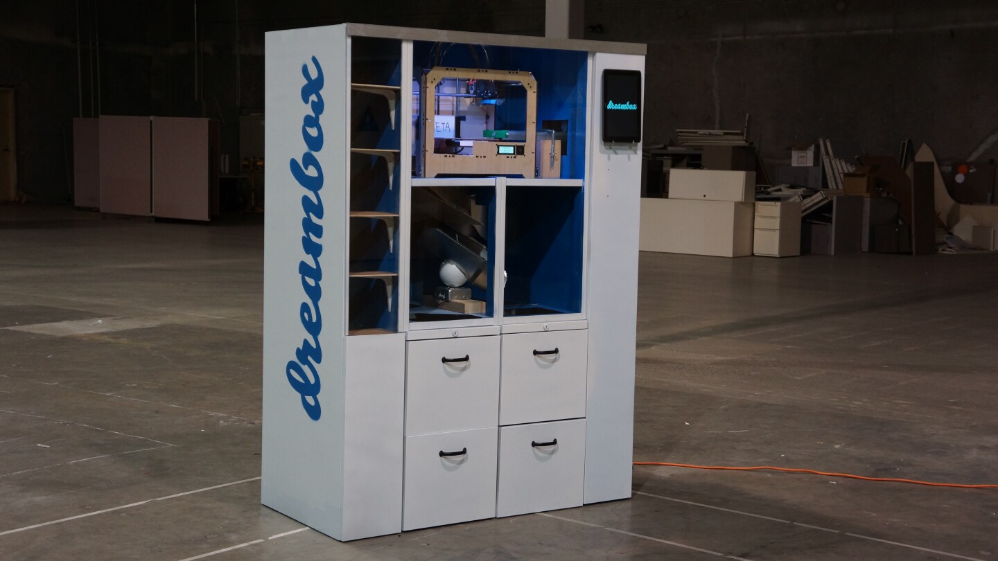 First Dreambox 3D printer vending machine heads to UC Berkeley