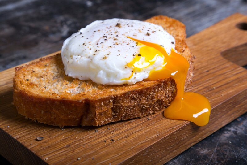 Eating One Egg per Week Reduces the Risk of Dying from Heart Disease by 29% ?url=http%3A%2F%2Fnewatlas Brightspot.s3.amazonaws.com%2F79%2F76%2F29edd7a241ff8b045aa53f0dcf71%2Fdepositphotos 114081062 L