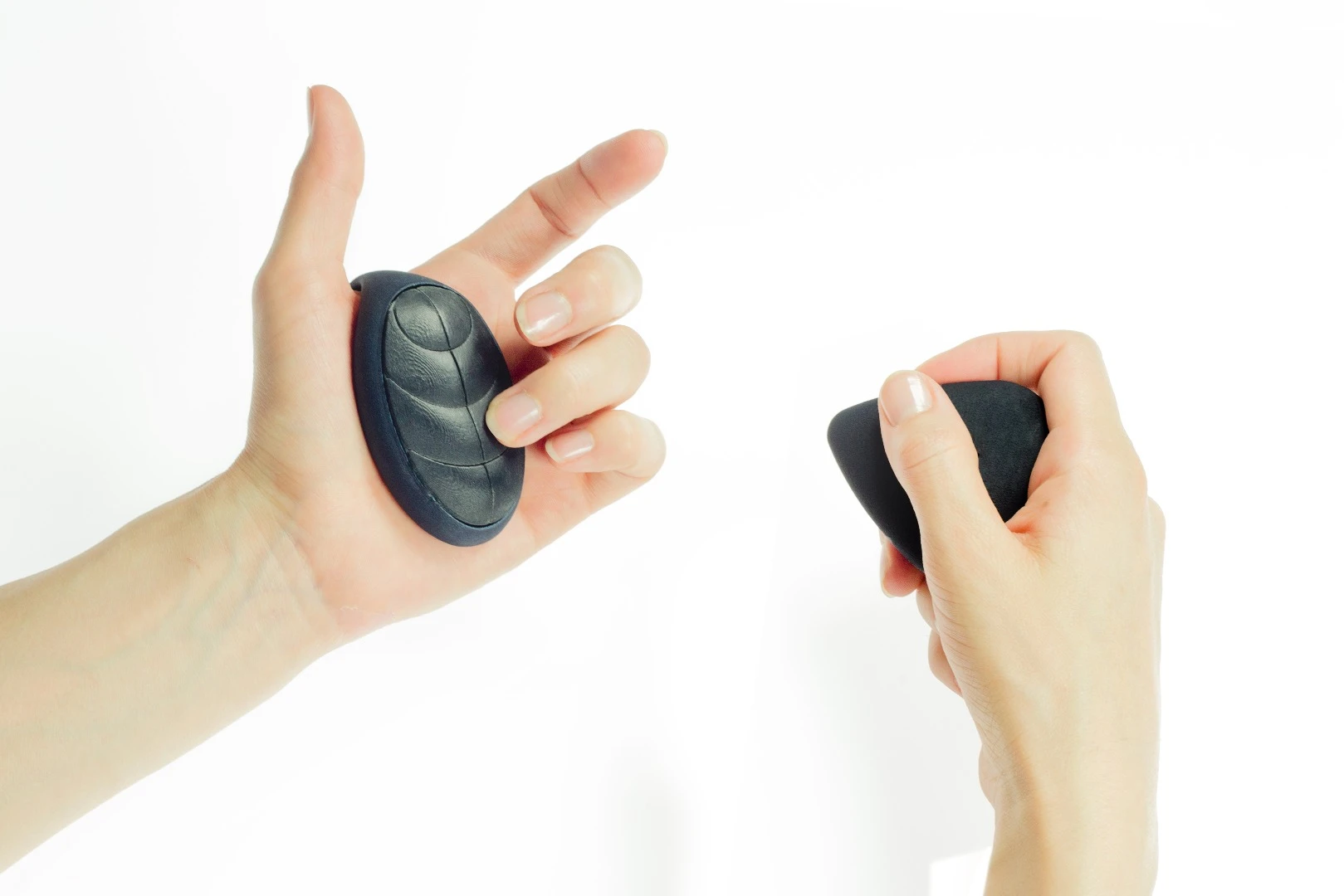 The Kurv devices are MIDI compatible, which allows them to be used as software controllers in such suites as Garageband, Logic Pro and Ableton Live