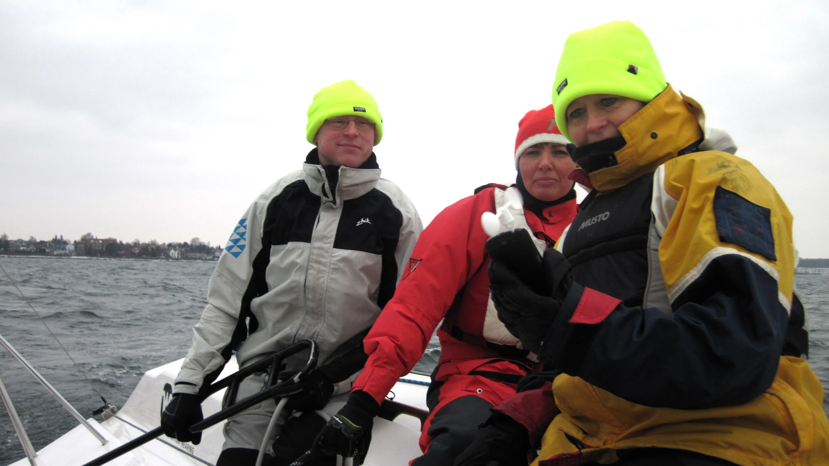 Trying the Vaavud at sea