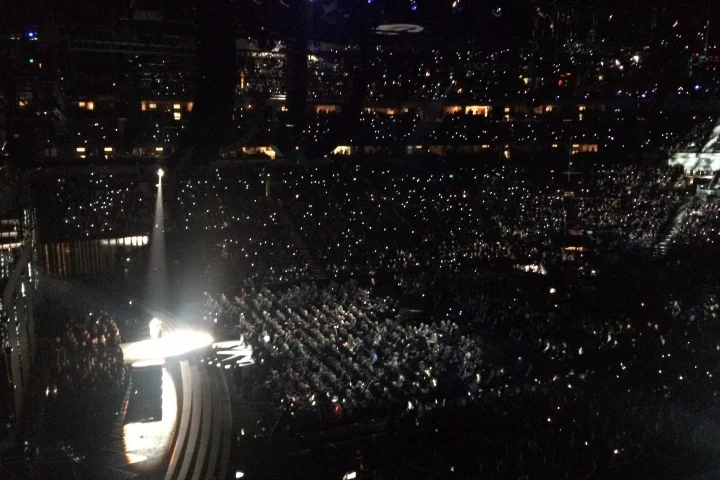 Fans at the Country Music Awards became part of the light show at the event