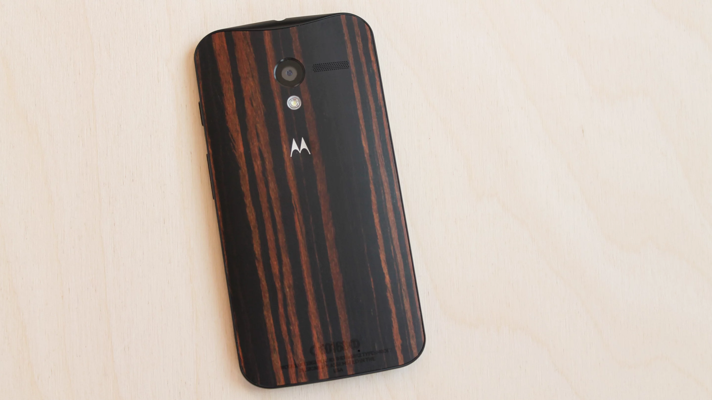 Along with Ebony, Motorola also sells natural versions in bamboo, teak, and walnut
