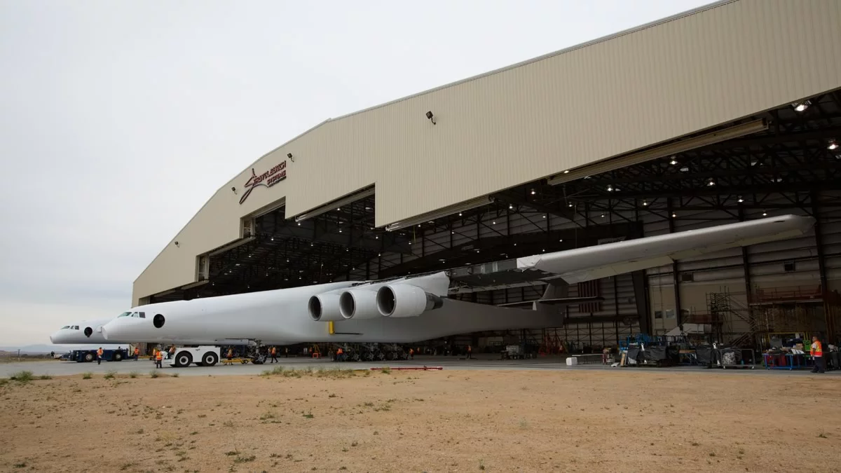 The first sight of the Stratolaunch