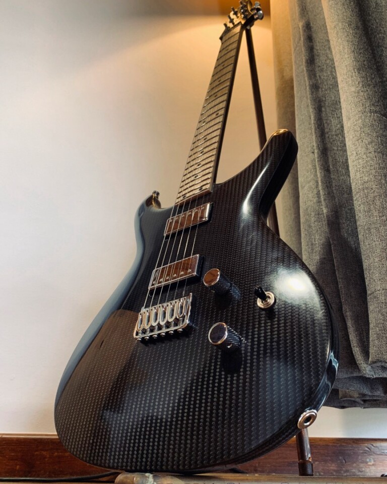 The deep double-cut design allows easy access to the high notes, and though the black carbon fiber weave won't appeal to everyone's taste, we think the Rubato Lassie is a beauty