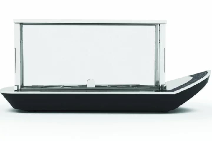 The Bugatti Noun ceramic glass toaster