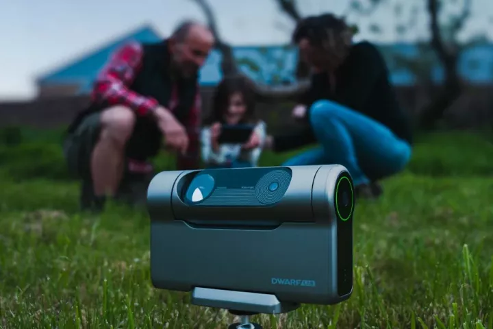 The Dwarf III smart telescope is designed to make astrophotgraphy accessible to everyone