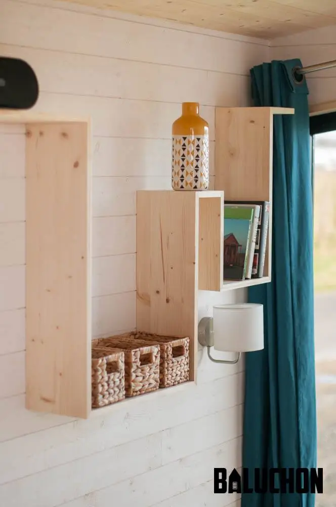 The Utopia looks to have a reasonable amount of storage space, considering its size
