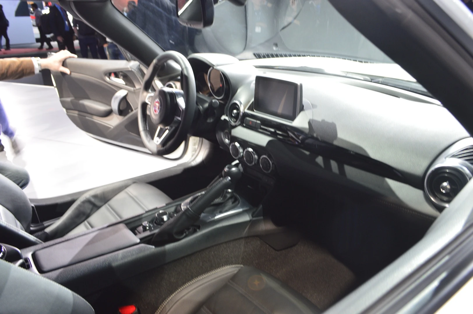 The Fiat 124 Spider is powered by the same 1.4-liter MultiAir Turbo four-cylinder found in the 500 series