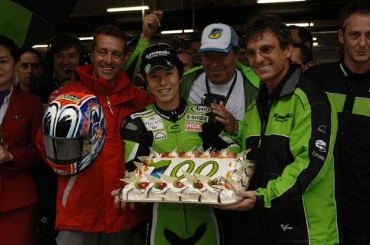 Shinya Nakano celebrated his 100th Grand Prix start but had a bad day overall.