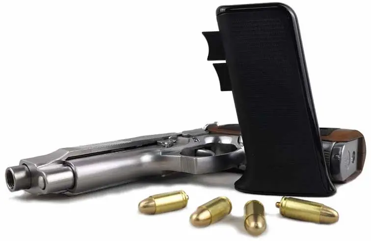 The Ragnok Mousegun replicates the handle of the Desert Eagle pistol