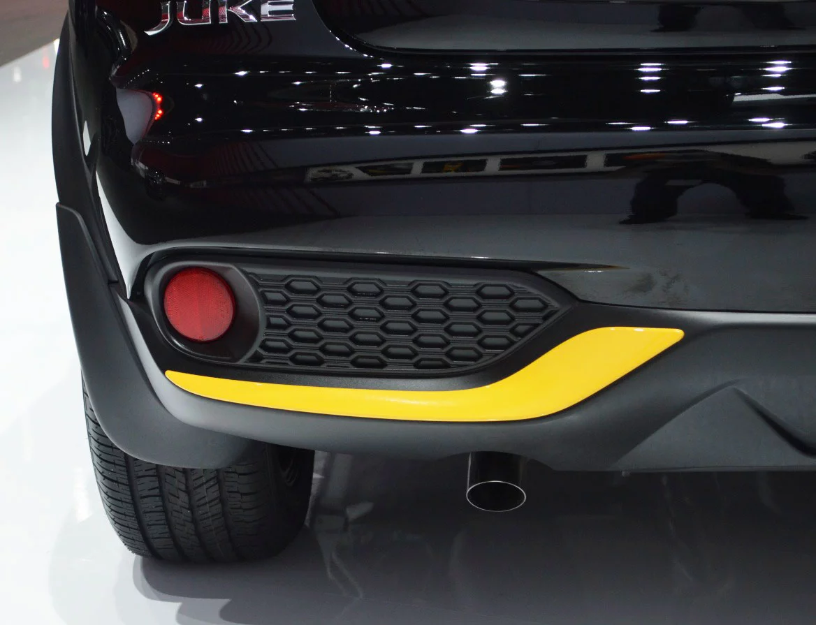 Yellow front and rear bumper accents can also be added