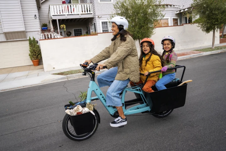 The Fetch+2 (shown) and Fetch+4 cargo ebikes are powered by the Cargo Line smart system from Bosch, which includes a motor that can amplify rider input by as much as 400%