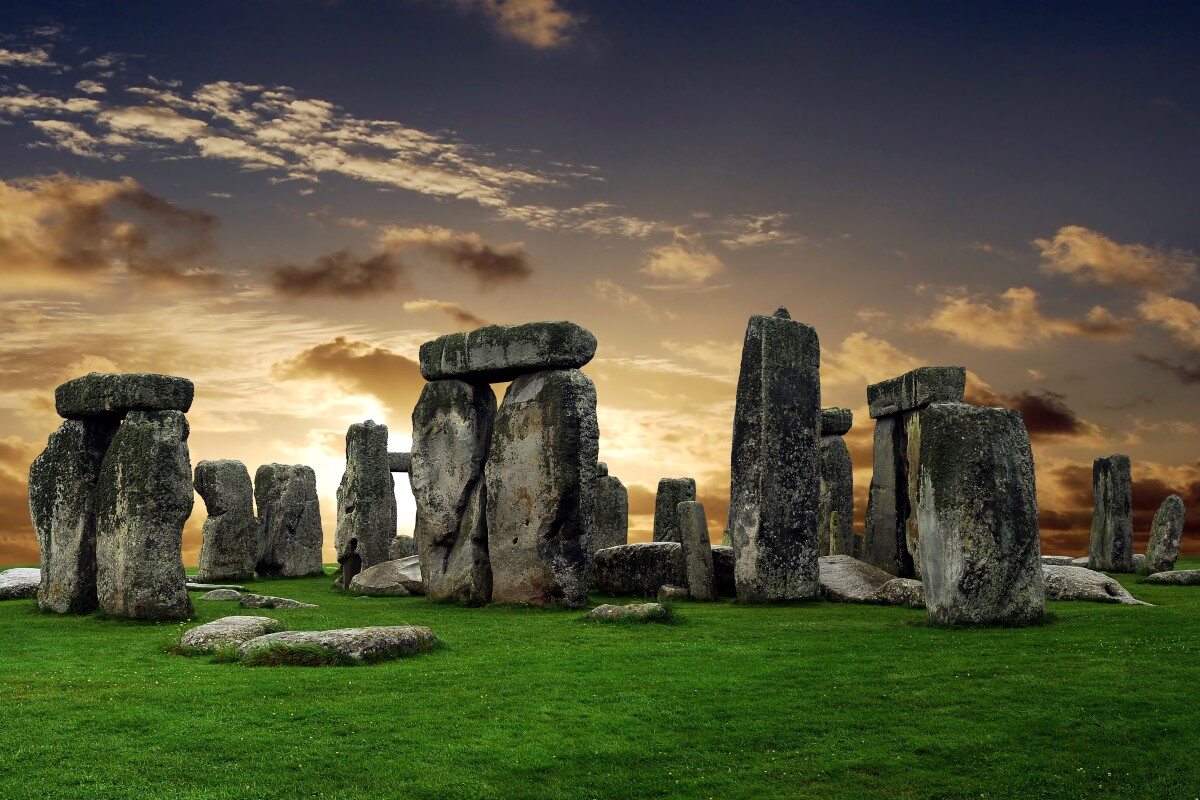 Archaeologists have discovered the remains of a huge ancient structure near Stonehenge