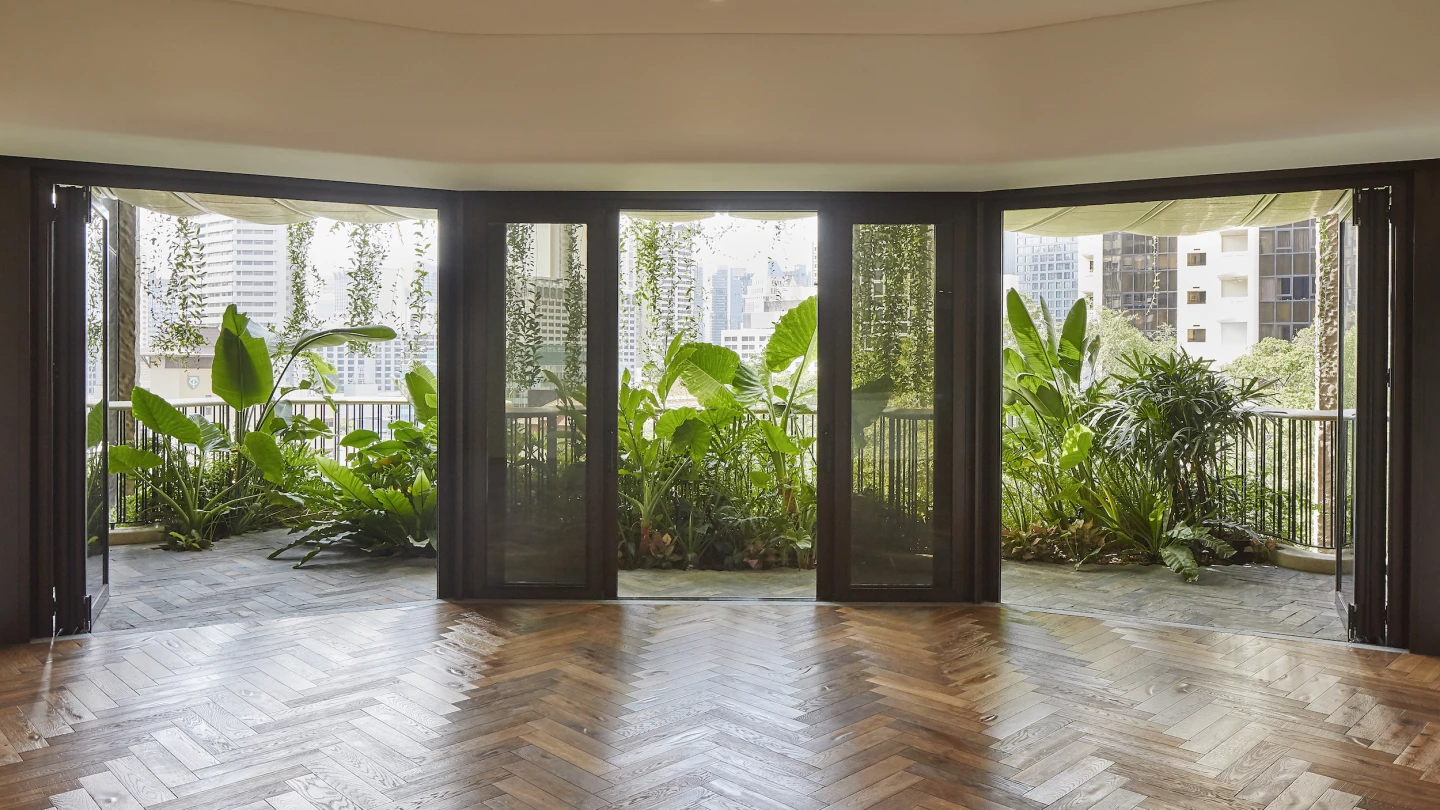 Throughout Eden's interior, natural imperfections have been retained, such as natural patterns in the limestone and saw marks left visible in the handmade wooden flooring