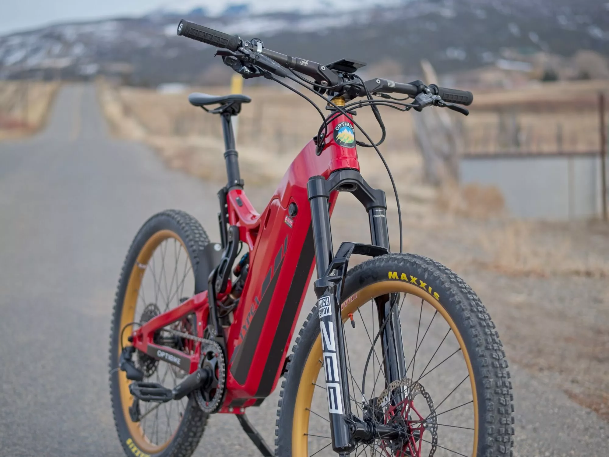 The limited-run Riot eMTB features a 180-mile battery, full suspension, and a choice of cassette/derailleur or internal hub gears