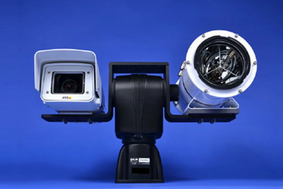 The "head" of the WatchStander system, incorporating a video camera and a 12 million candlepower spotlight