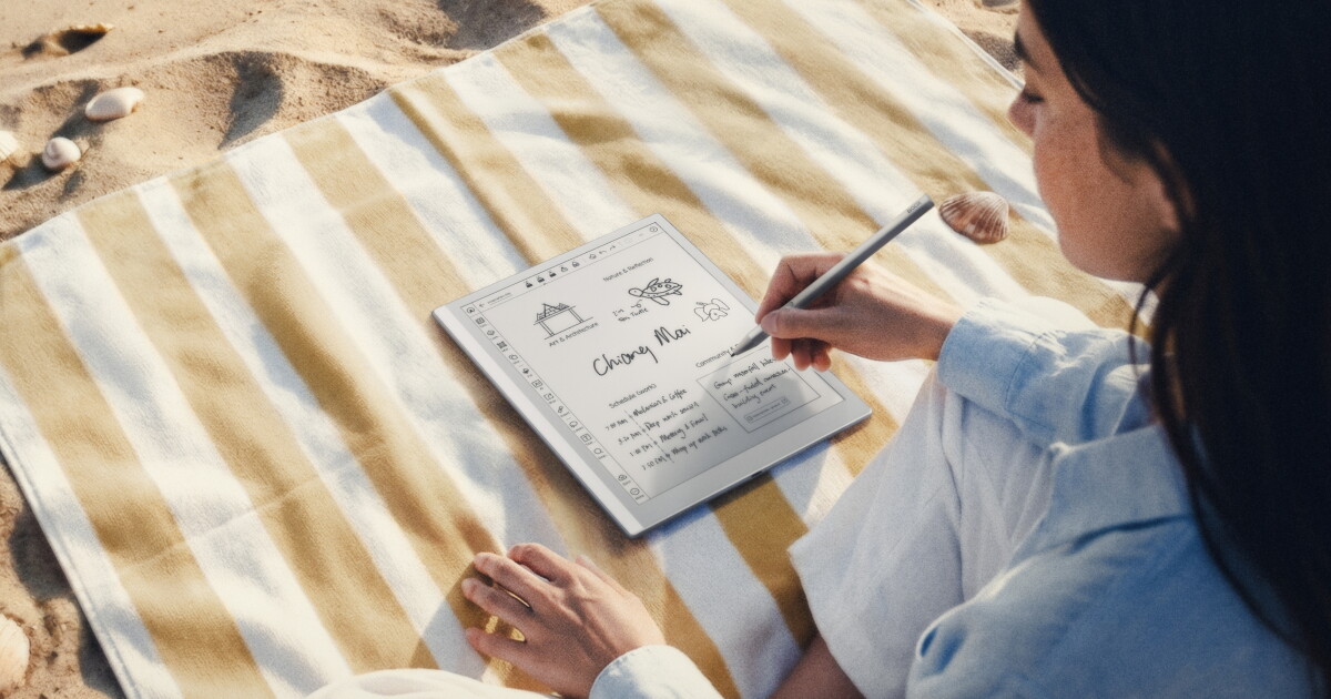 E Ink tablet makes light work of on-the-Go productivity