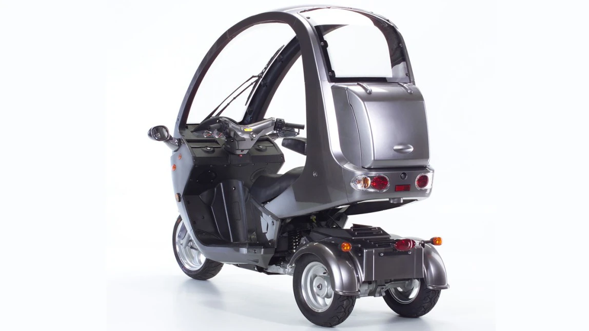 The Auto Moto is a derivative of the Xingyue and sells in America for USD3800
