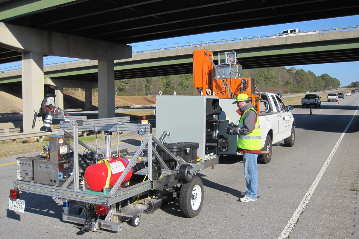 GTRI's prototype automatic pavement crack detection and repair system