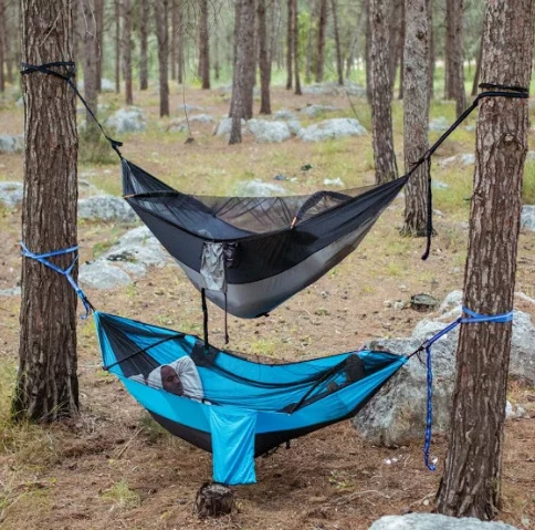 Stacking 'em up into a hammock bunk