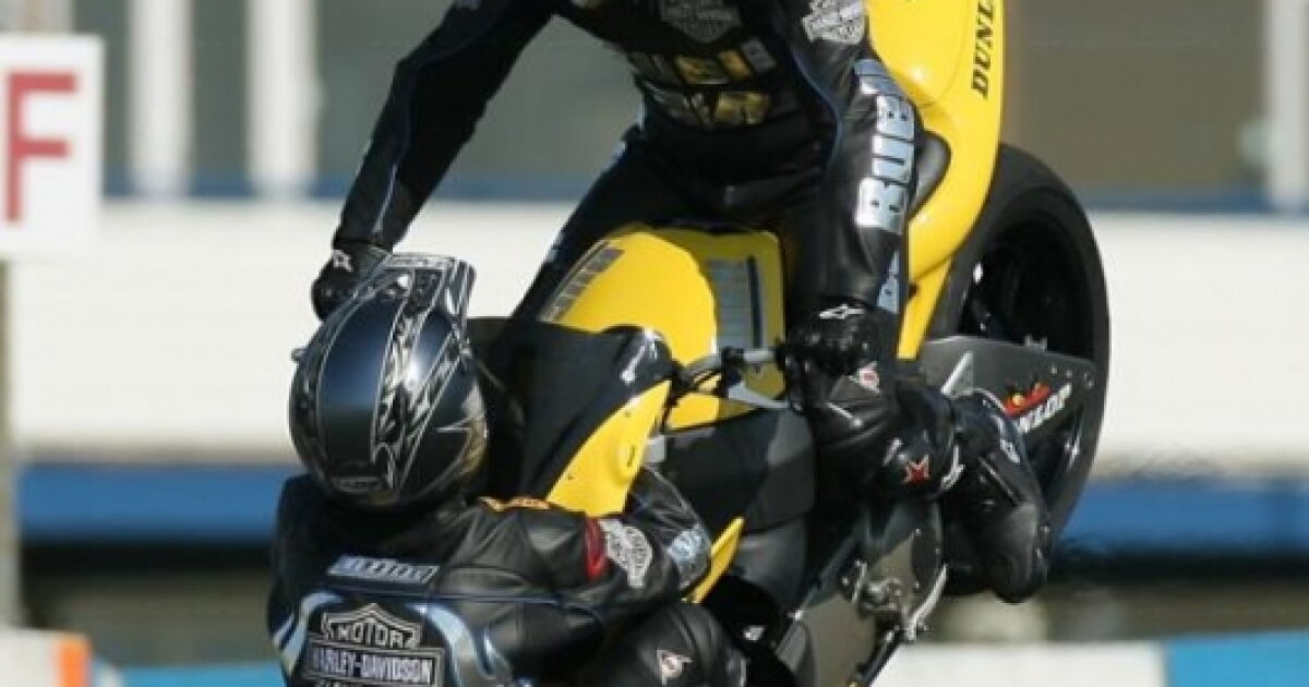 Stopee World’s longest stoppie - 305 metres