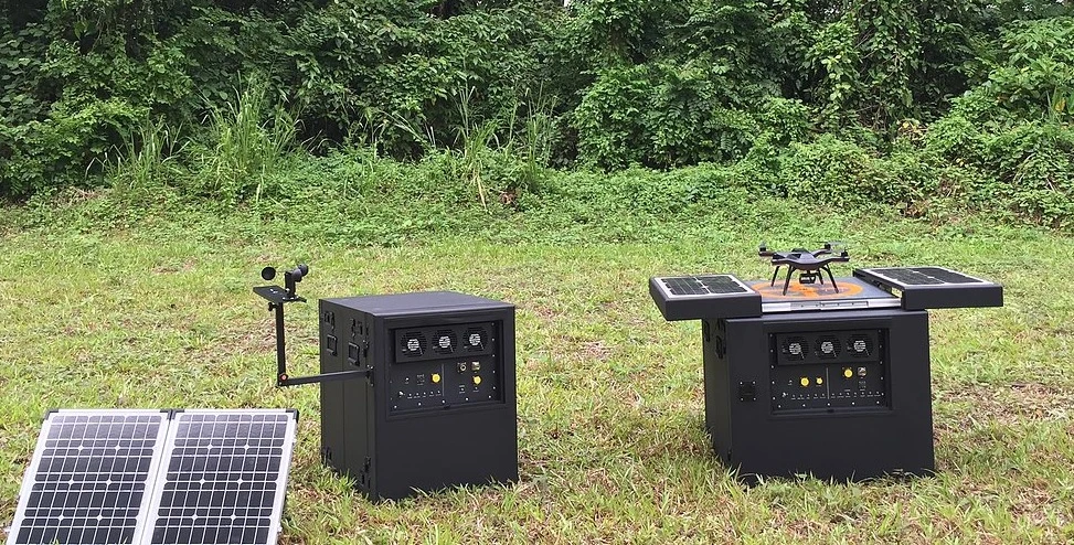 Dronebox can also be upgraded using a product known as Remobox to provide a small back-up fuel cell system to extend remote deployment for a year or more